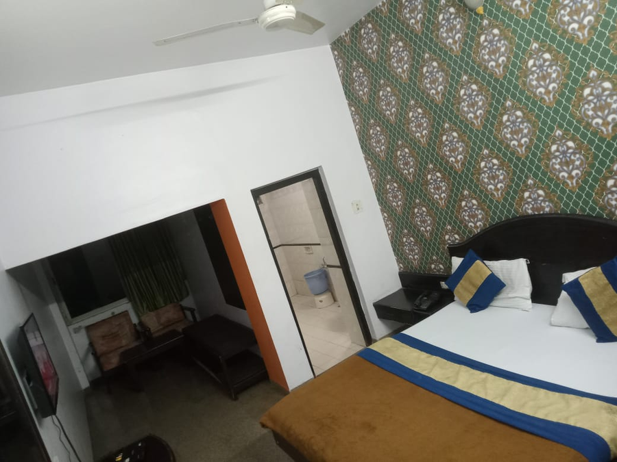 hotel dev residency 350 meters from nakki lake