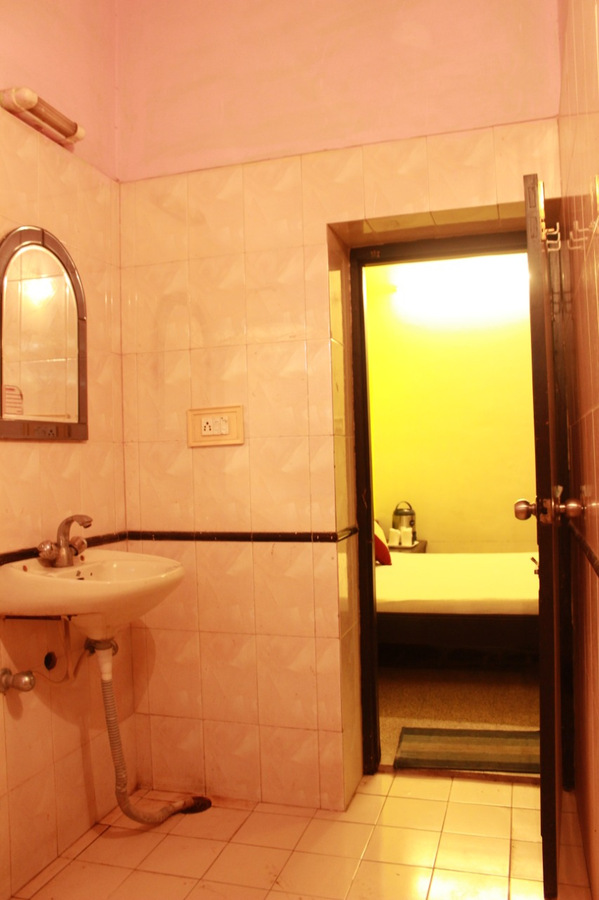 hotel dev residency 350 meters from nakki lake