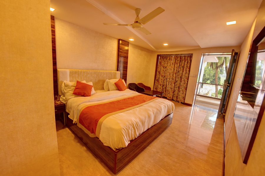 hotel dev residency 350 meters from nakki lake