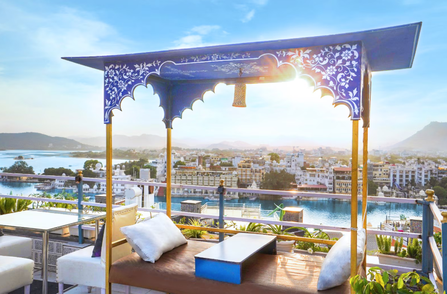 The Lake View Hotel - On Lake Pichola,Lal Ghat,3 star