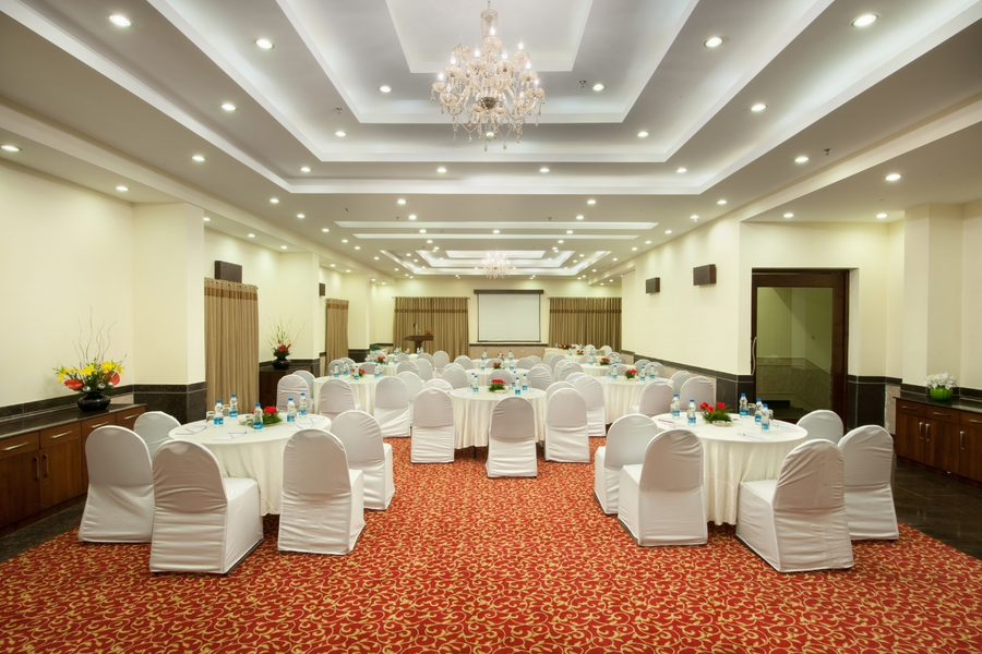 Fort Resorts Mussoorie,Tara Hall Estate Picture Palace Road,4 star
