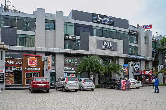 Hotel Pal Heights,Nayapalli-Jaydev Vihar,4 star