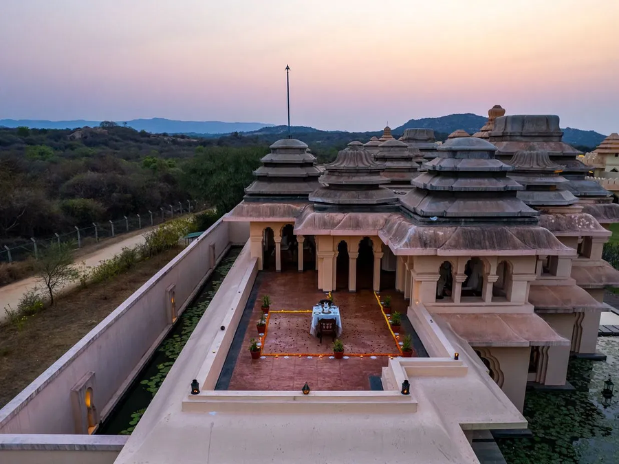 Evolve Back, Hampi,Kamalapura,5 star