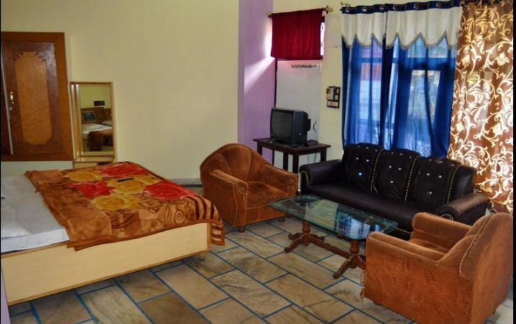 hotel himalayan paradise