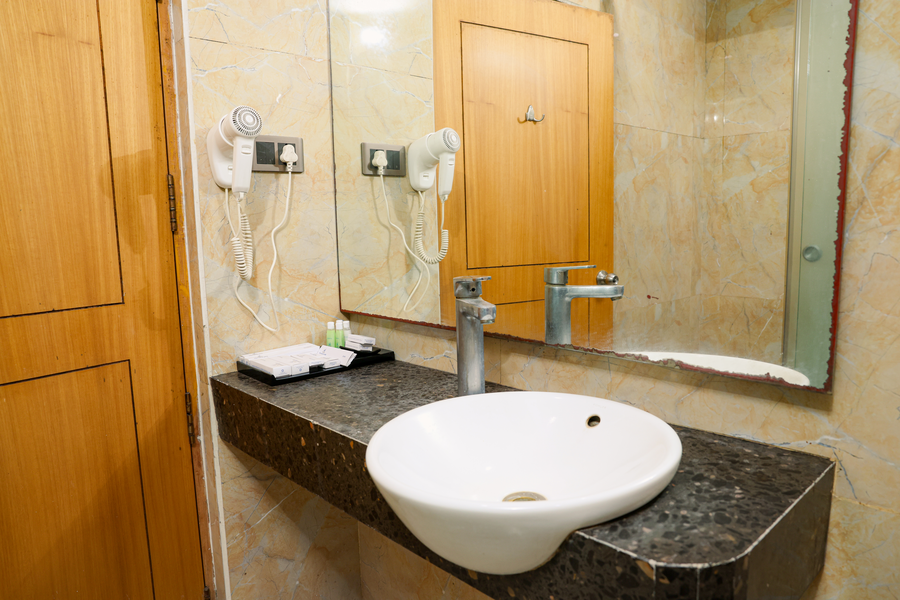 hotel himalayaa a bergamont hotel tiruvannamalai
