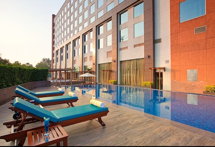lemon tree hotel sector 68 sohna road gurugram