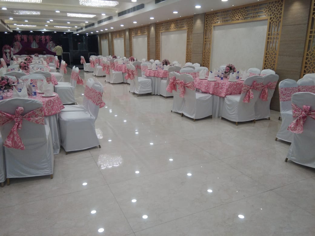 Hotel Kingsway,Hussianpura Chowk,3 star