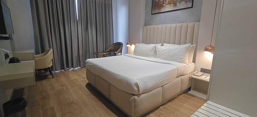 sapna clarks inn lucknow
