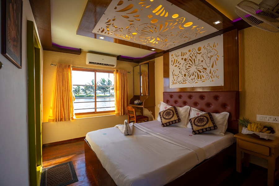 kerala nature houseboat by coco floatel