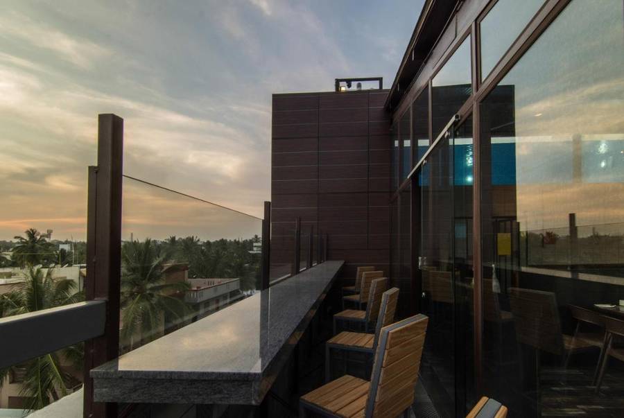 Roopa Elite,Vanivillas Mohalla,4 star