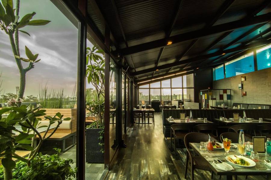 Roopa Elite,Vanivillas Mohalla,4 star