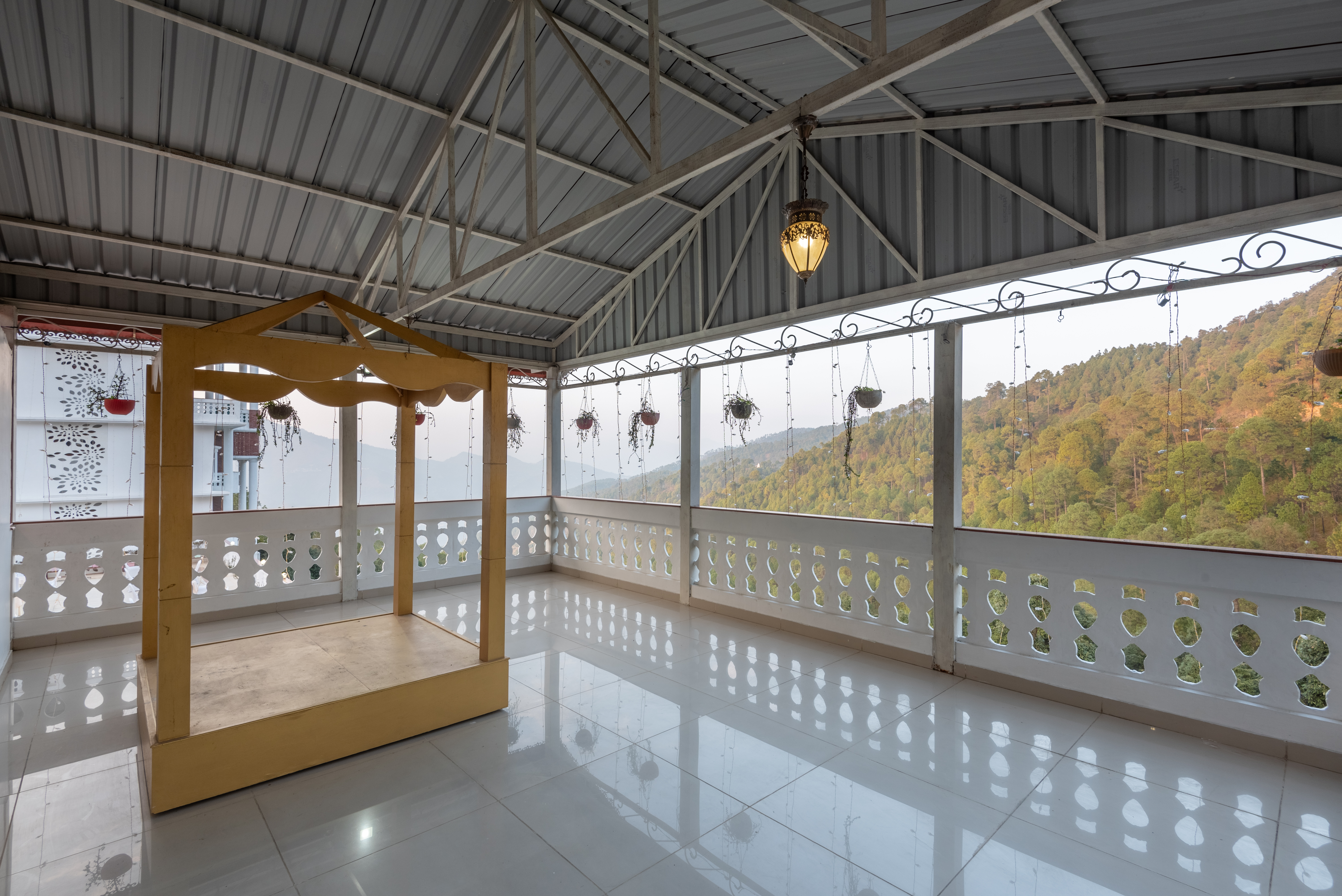 dls tehri club resort