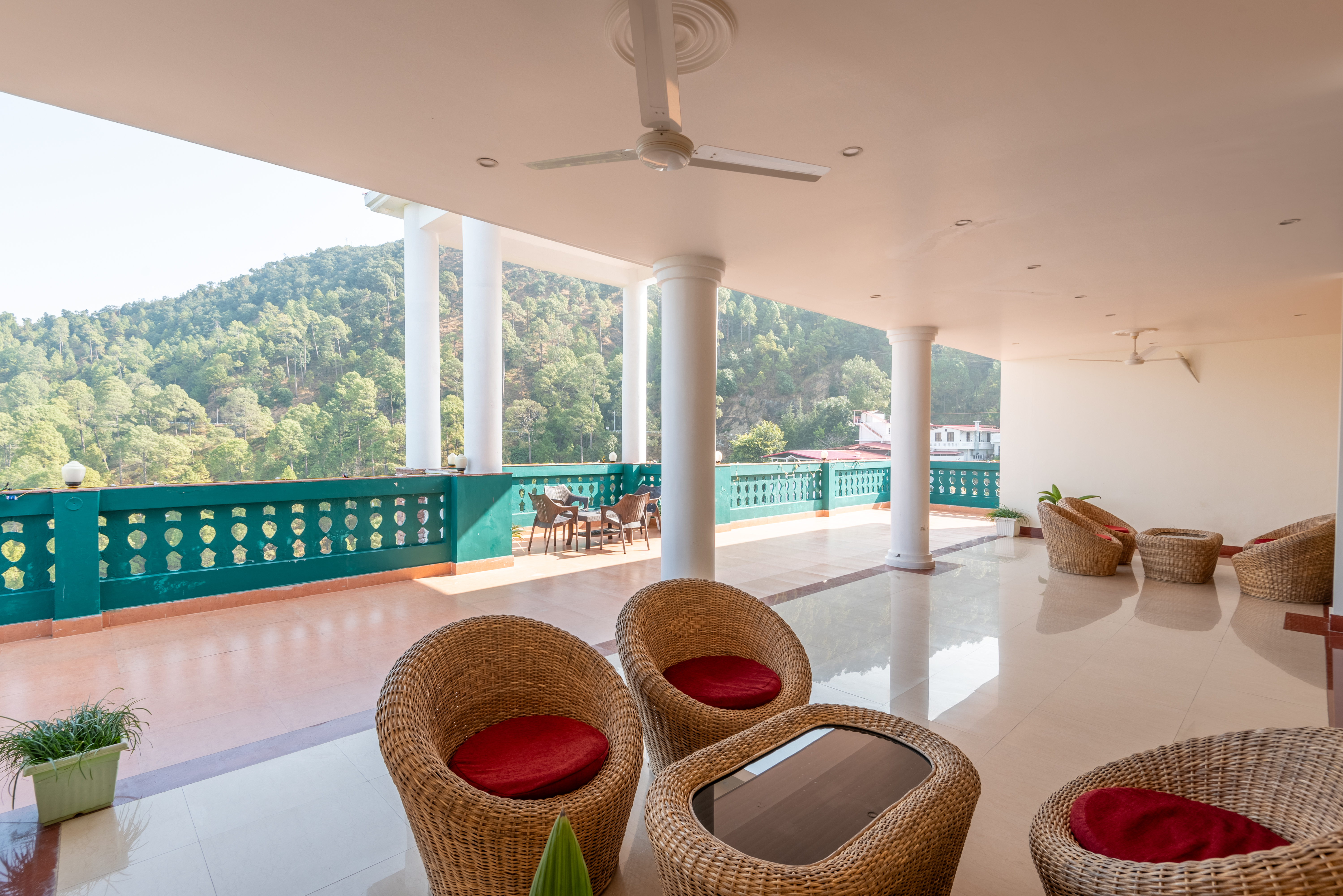 dls tehri club resort