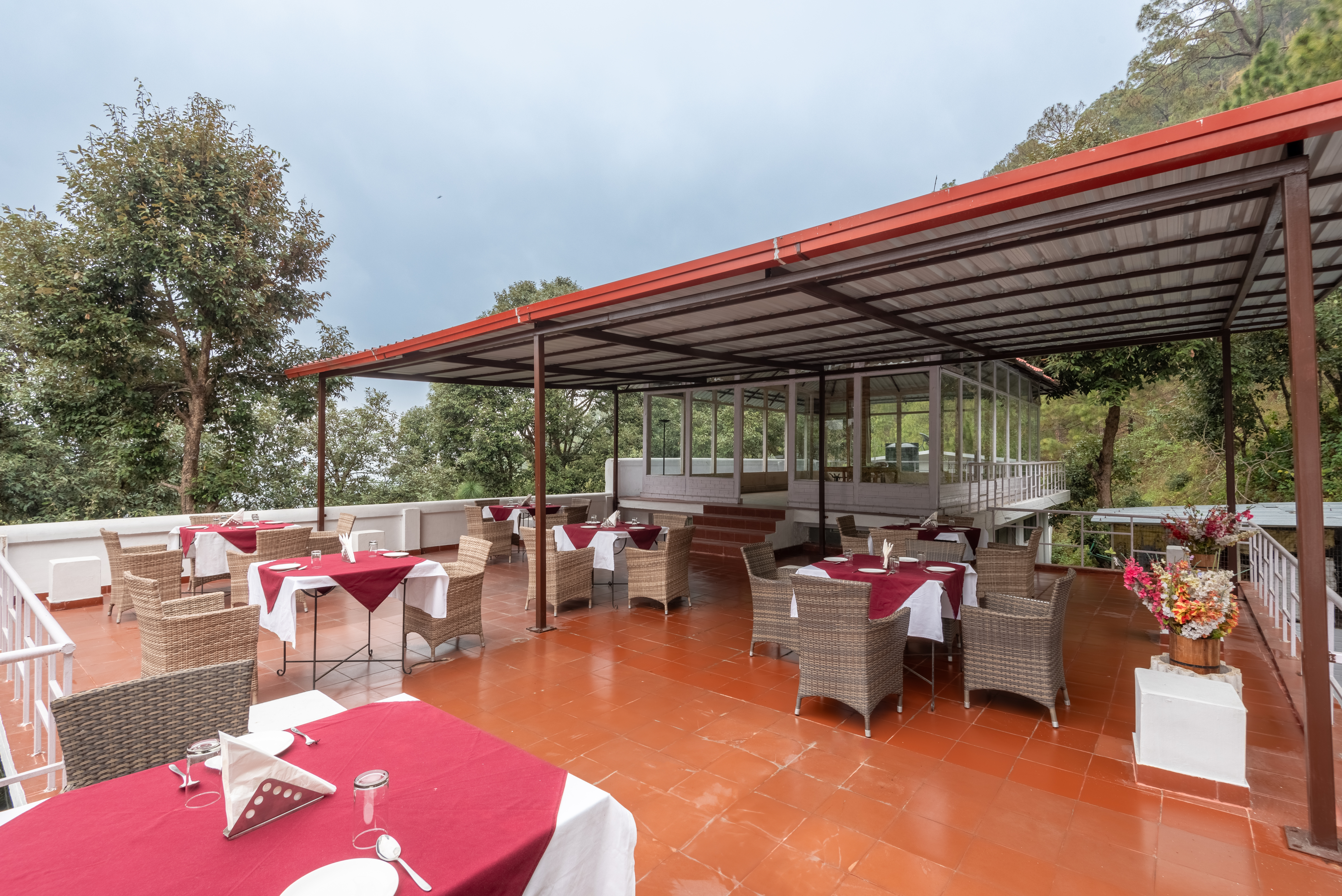 dls tehri club resort