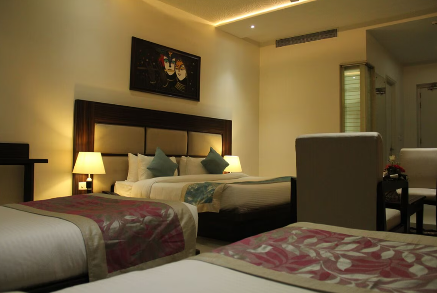bhawna clarks inn
