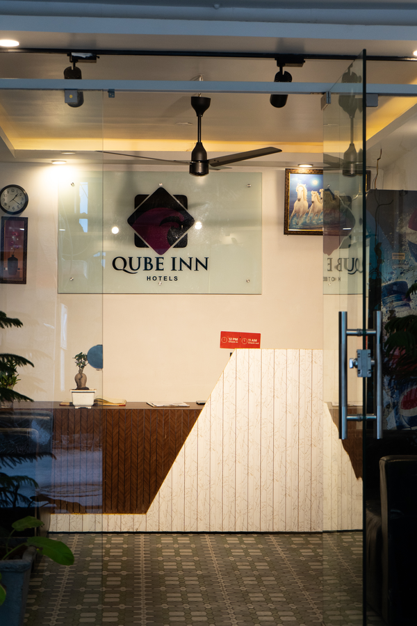 qube inn luxury hotel gachibowli