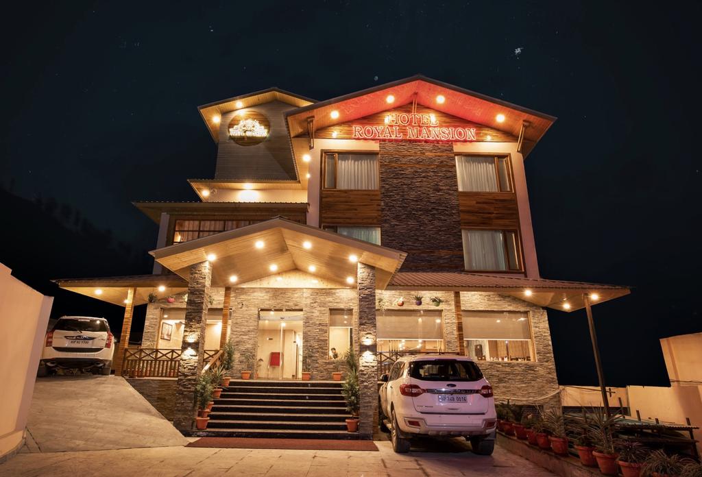 Royal Mansion,Bhuntar>>Bajaura,3.5 star