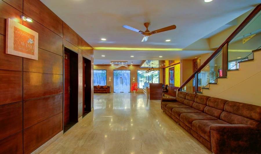 Hotel Opulence Inn,Udaipole Bus Station,3 star