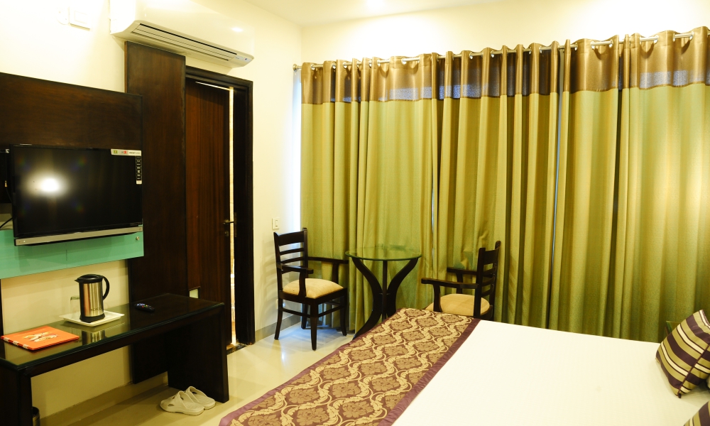 hotel jullundur 18