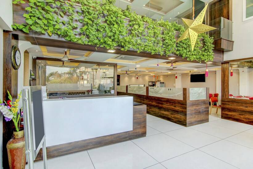 Oyo 15855 The Tripti,Vijay Nagar,3 star