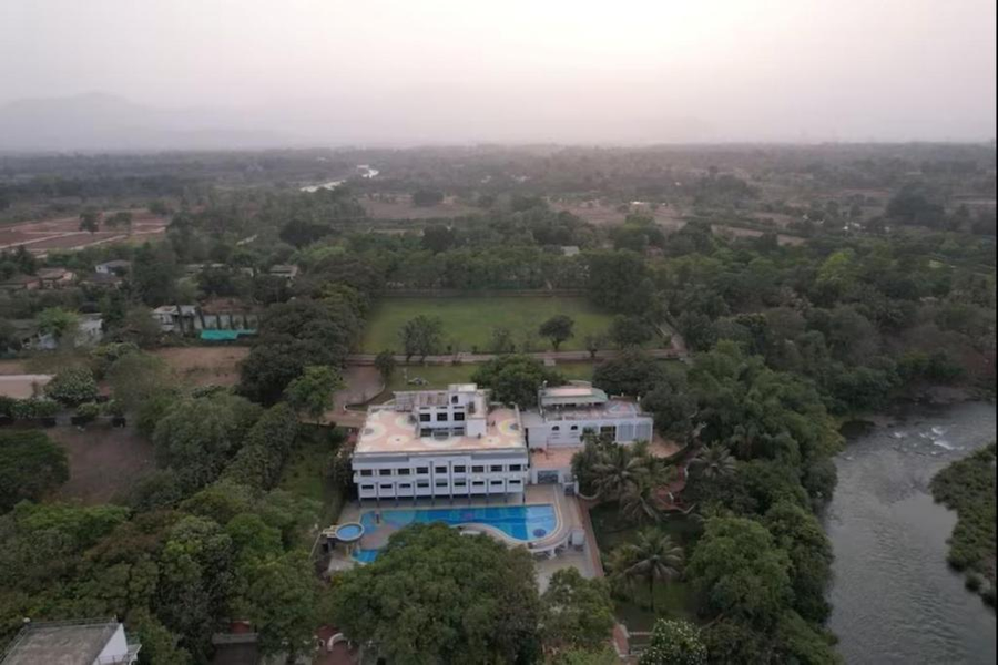 u rivergate karjat