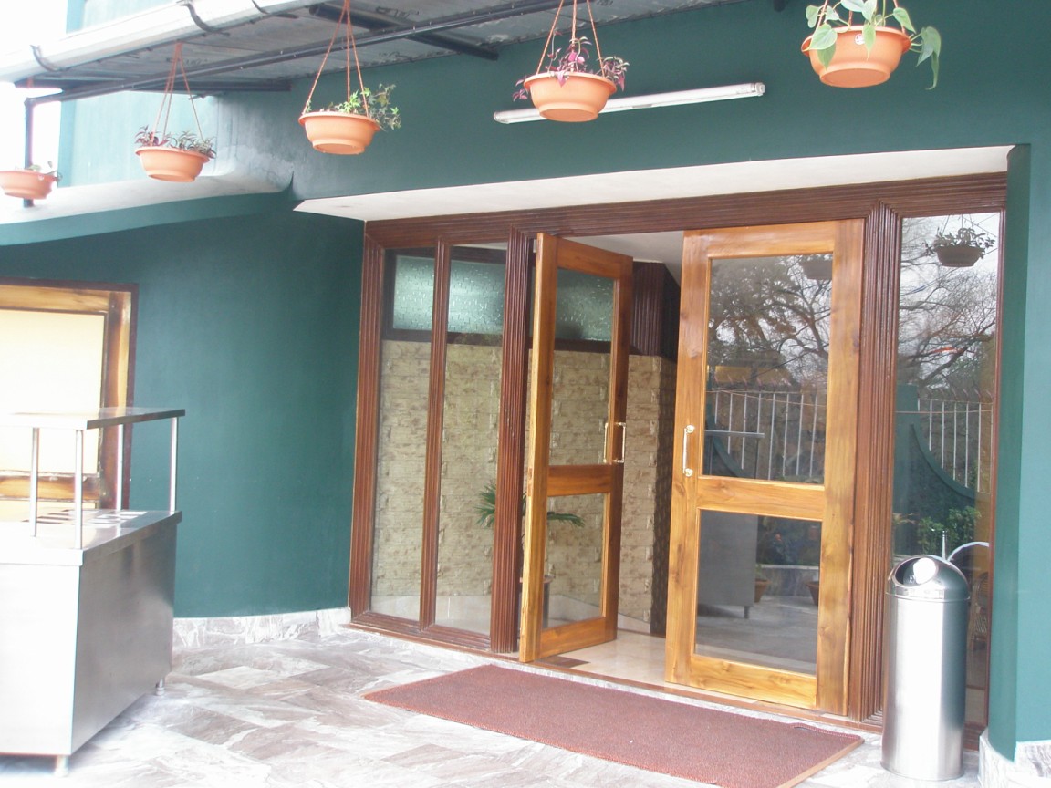Hotel Lake View Inn,Police Bazar, Shillong,3 star