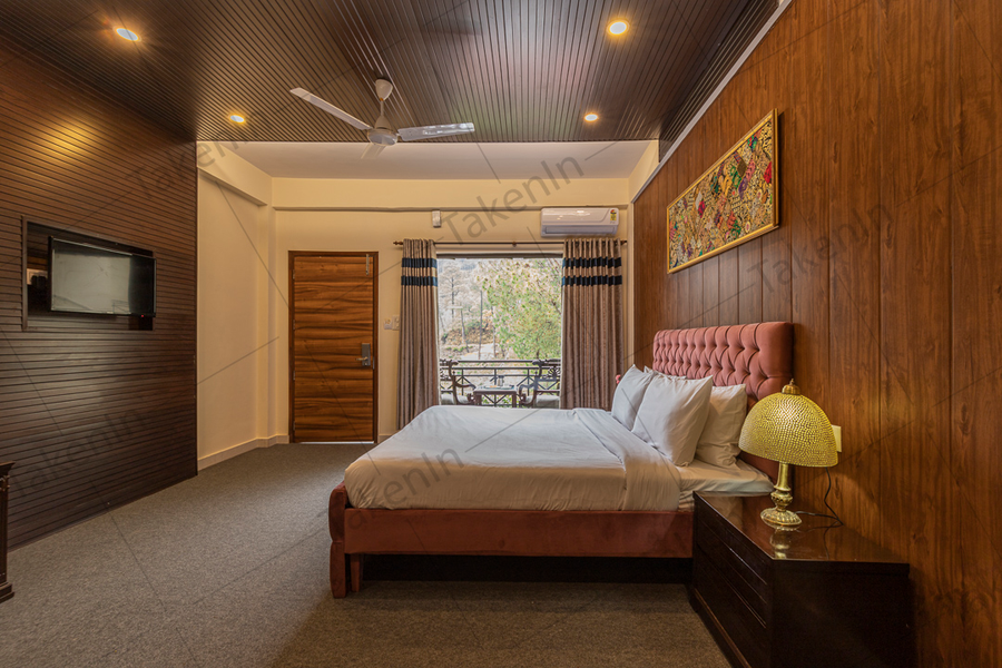 maple resort chail