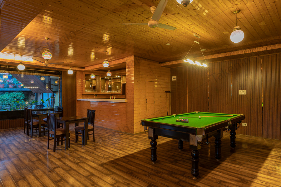 maple resort chail