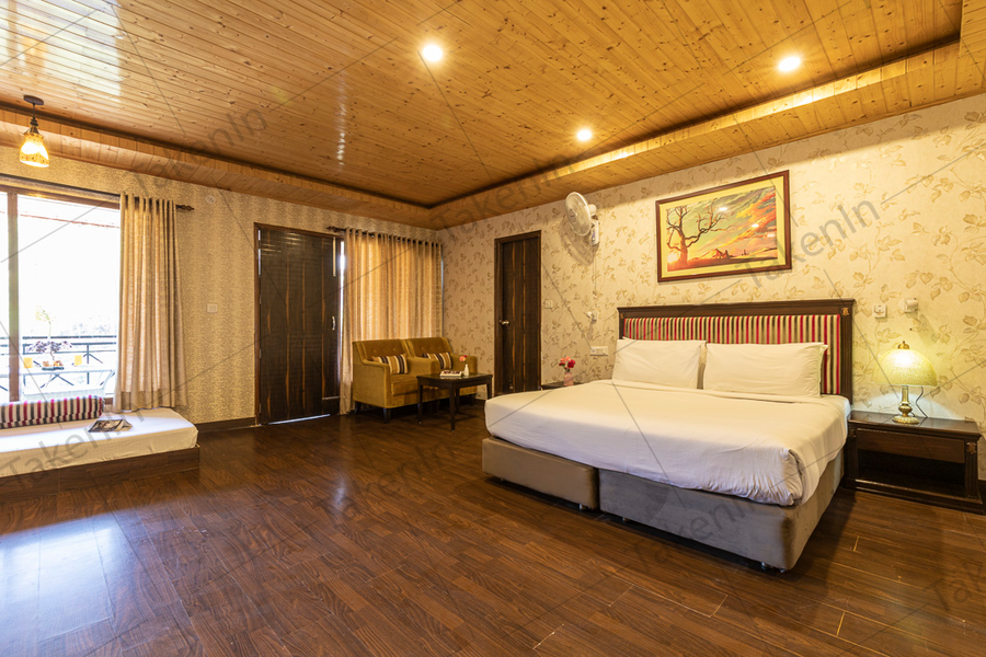 maple resort chail