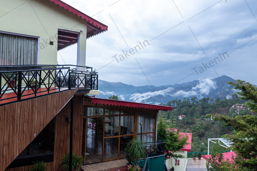 Maple Resort Chail,Chail,4 star