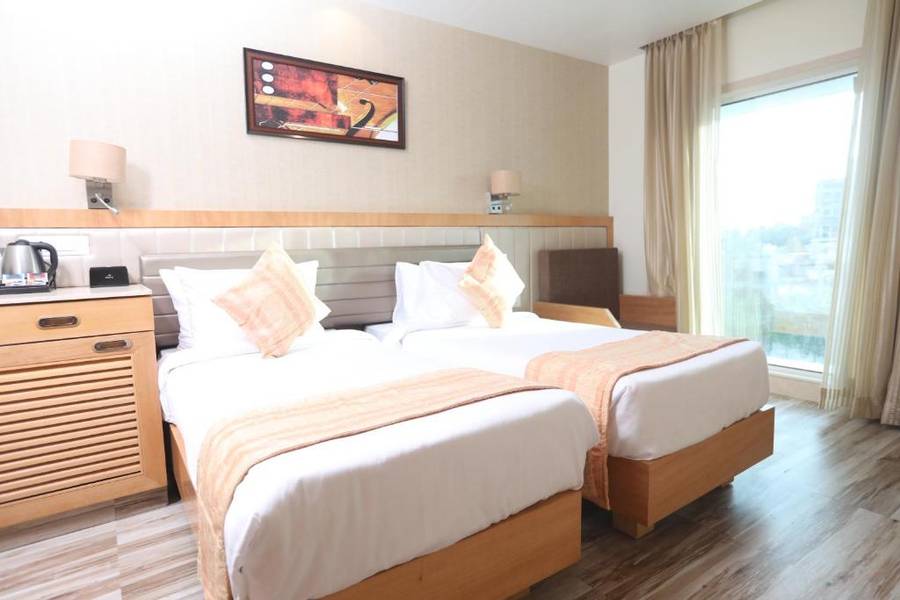 Hotel Cliffton,Jogeshwari West,4 star