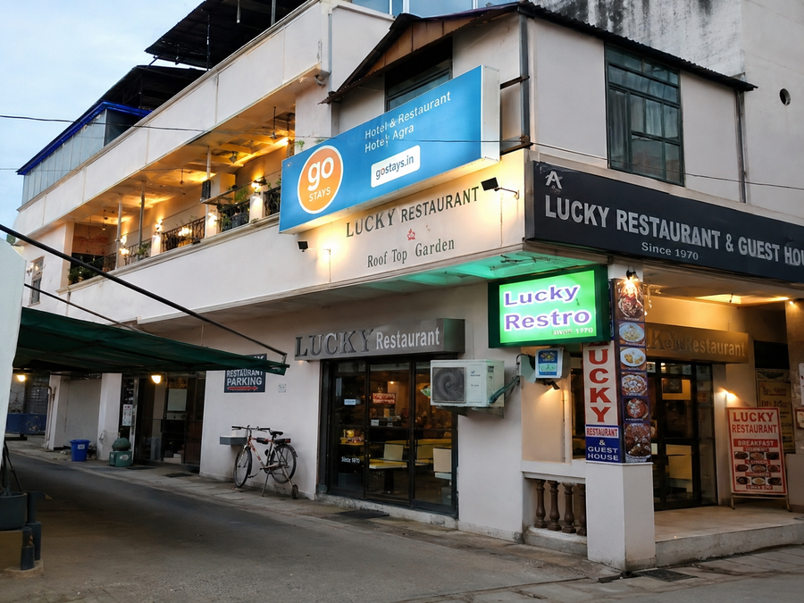 Lucky Restaurant And Guest House,Fatehabad Road,2 star