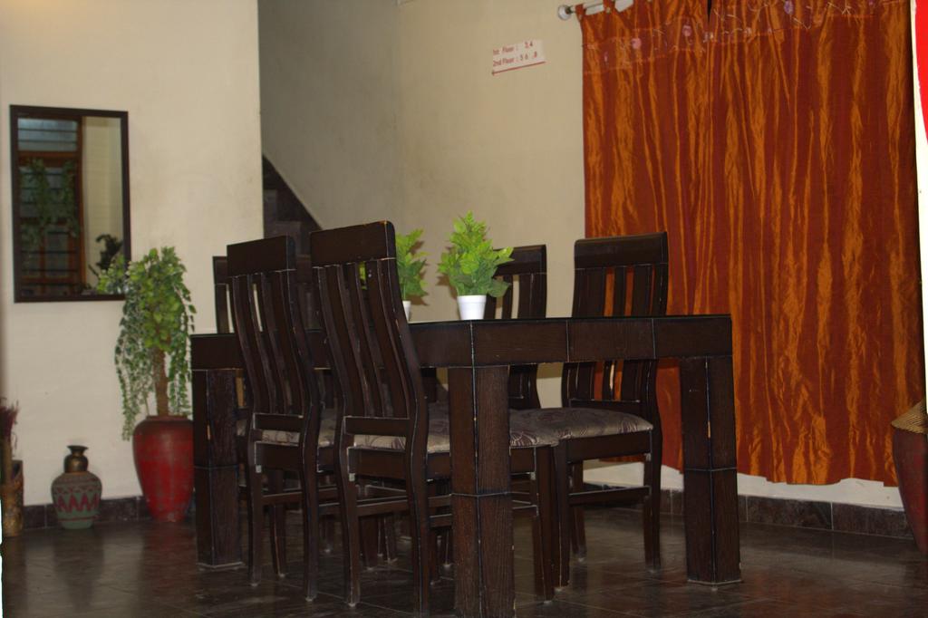 Nachis Bed And Breakfast,Karnataka>>Bengaluru,3 star