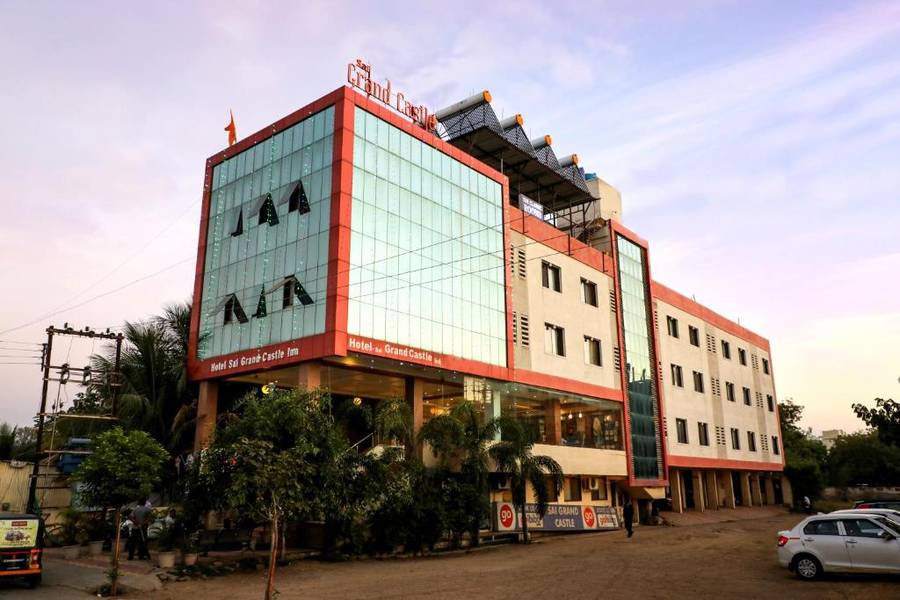 hotel sai grand castle inn