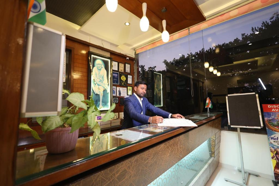 hotel sai grand castle inn