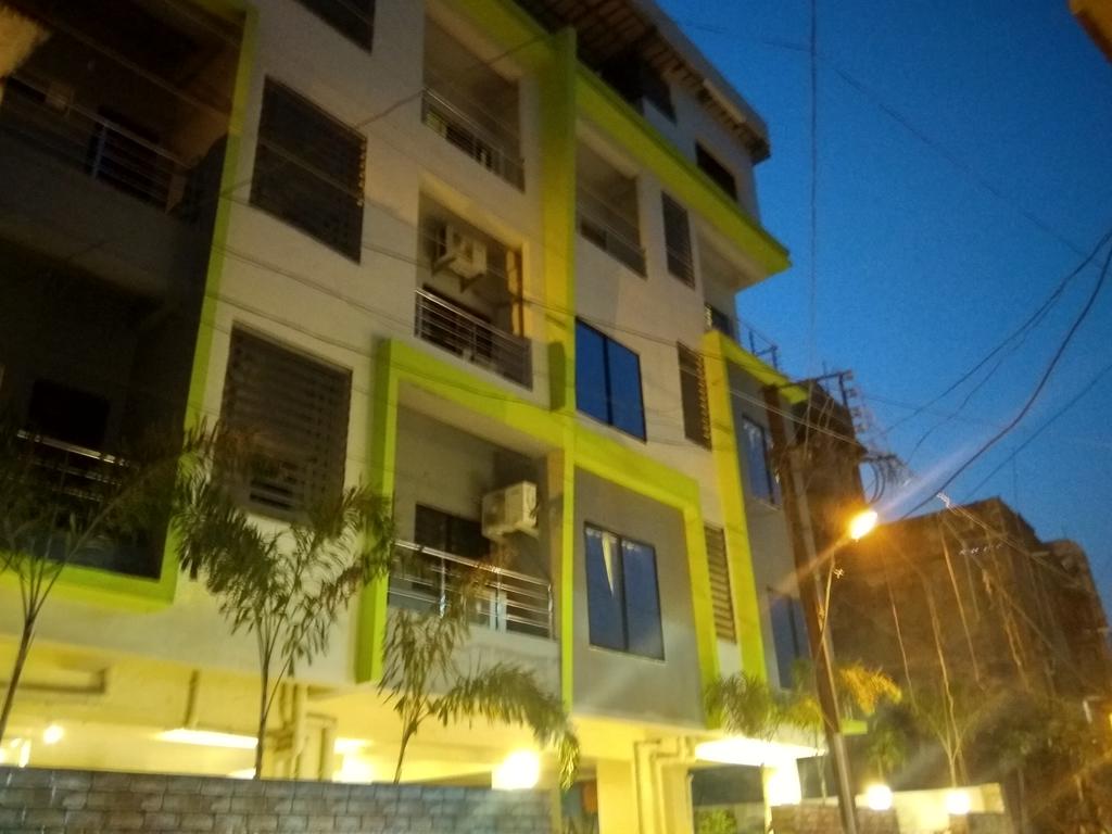 The Jk Hotel - Opp Railway Station,India>>Nagpur,3 star