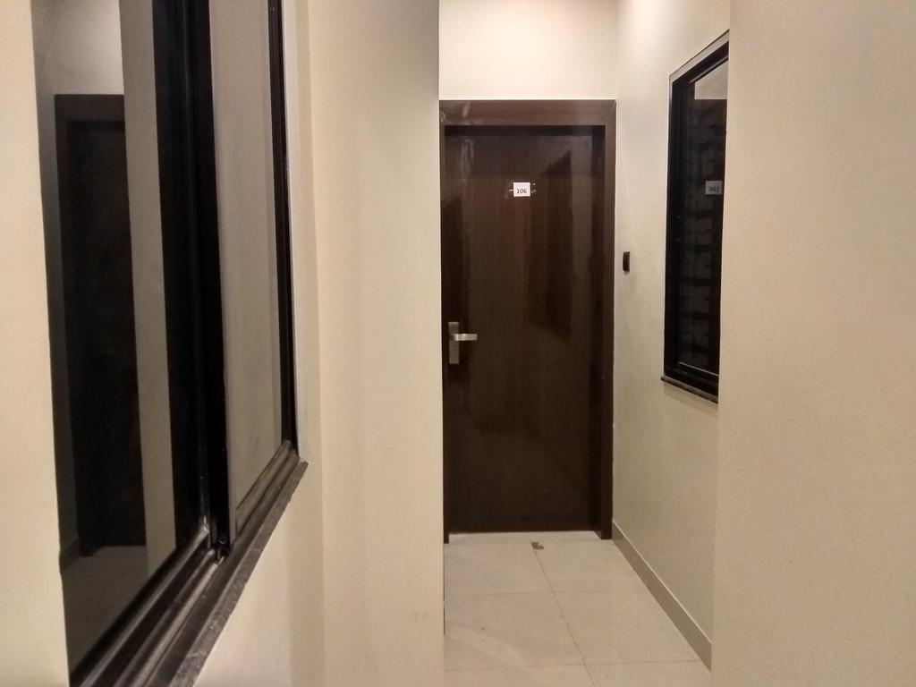 The Jk Hotel - Opp Railway Station,India>>Nagpur,3 star