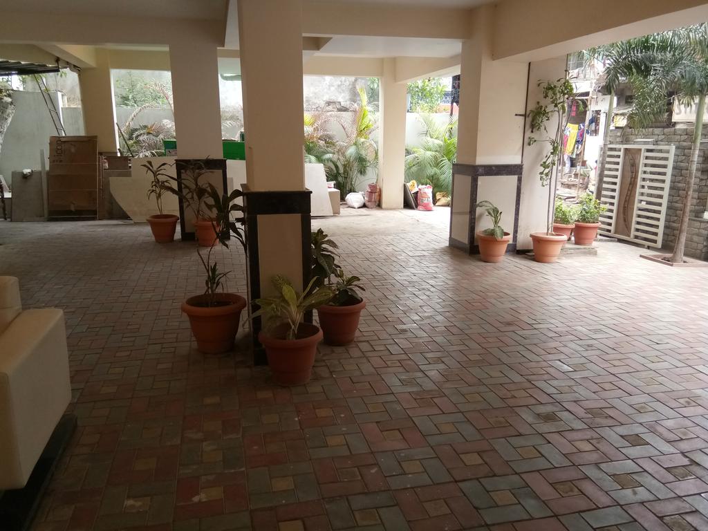 The Jk Hotel - Opp Railway Station,India>>Nagpur,3 star