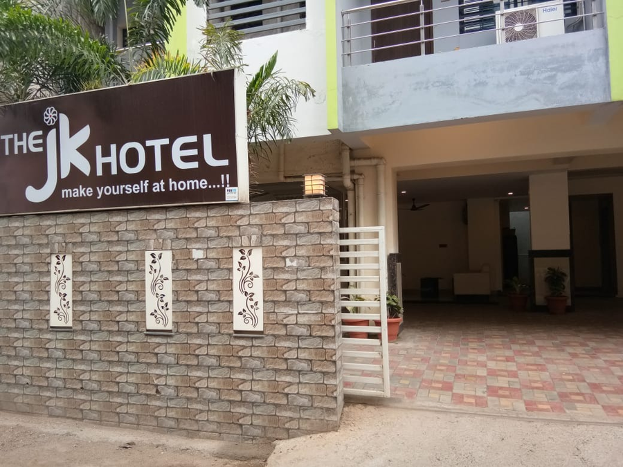 The Jk Hotel - Opp Railway Station,India>>Nagpur,3 star