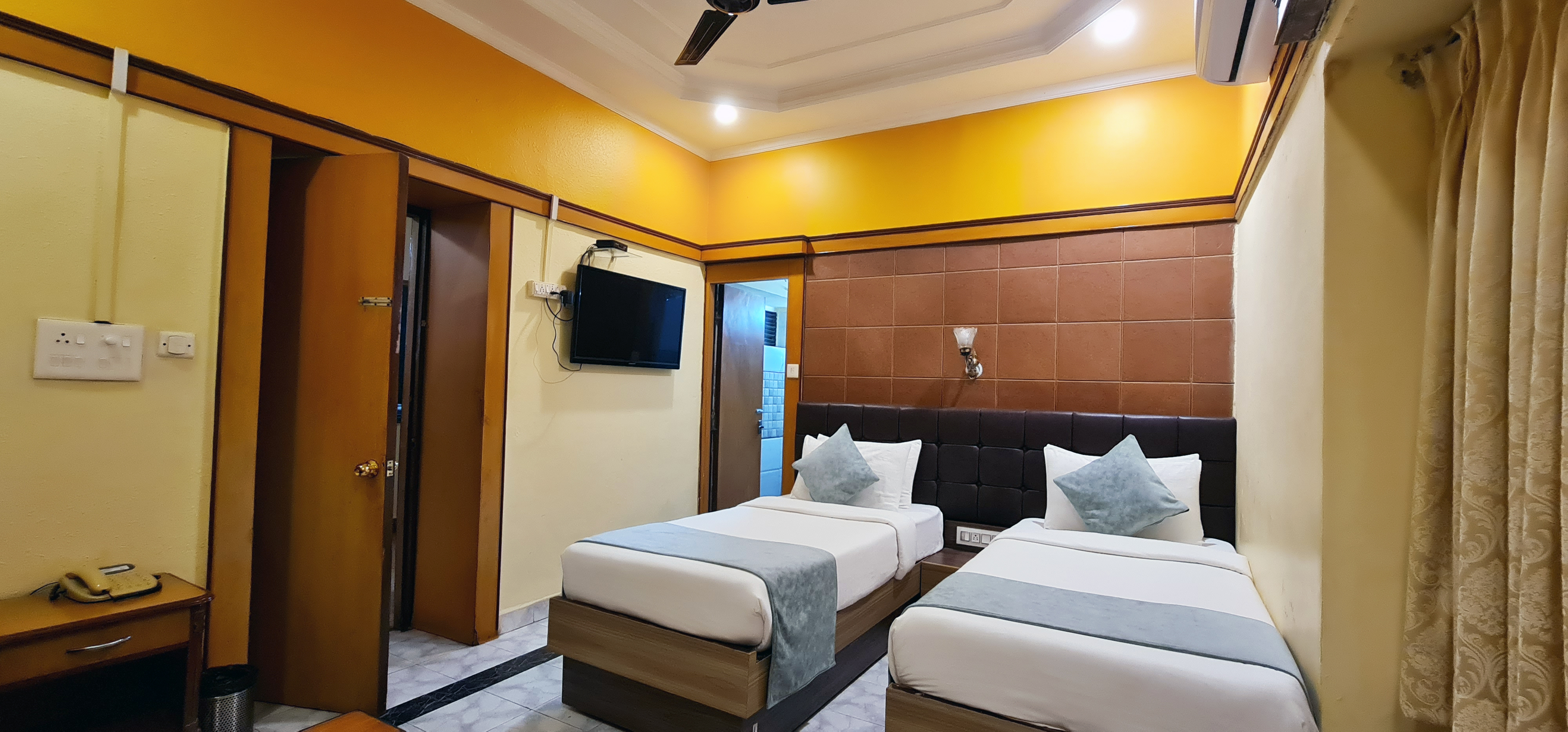 pallavi international hotel