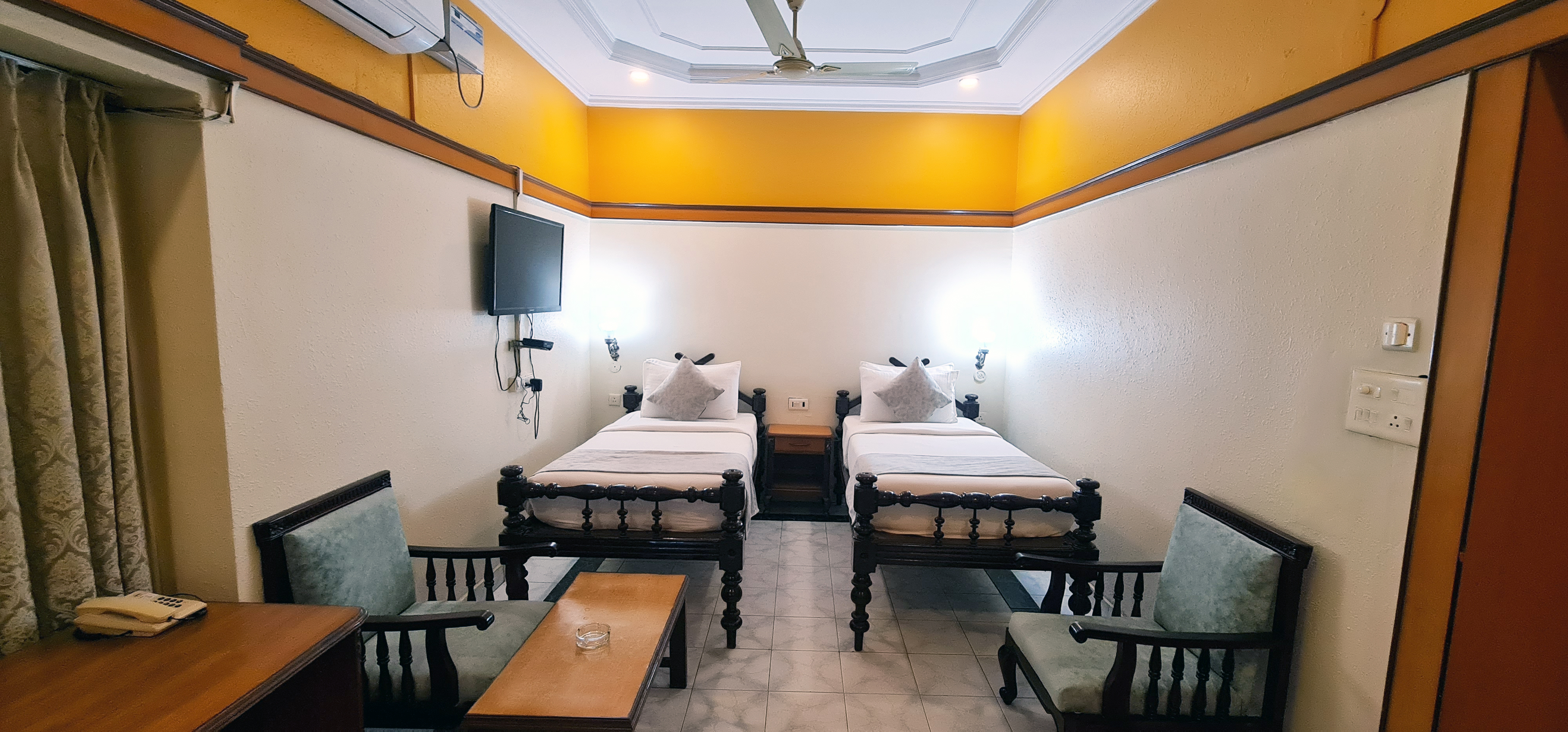 pallavi international hotel