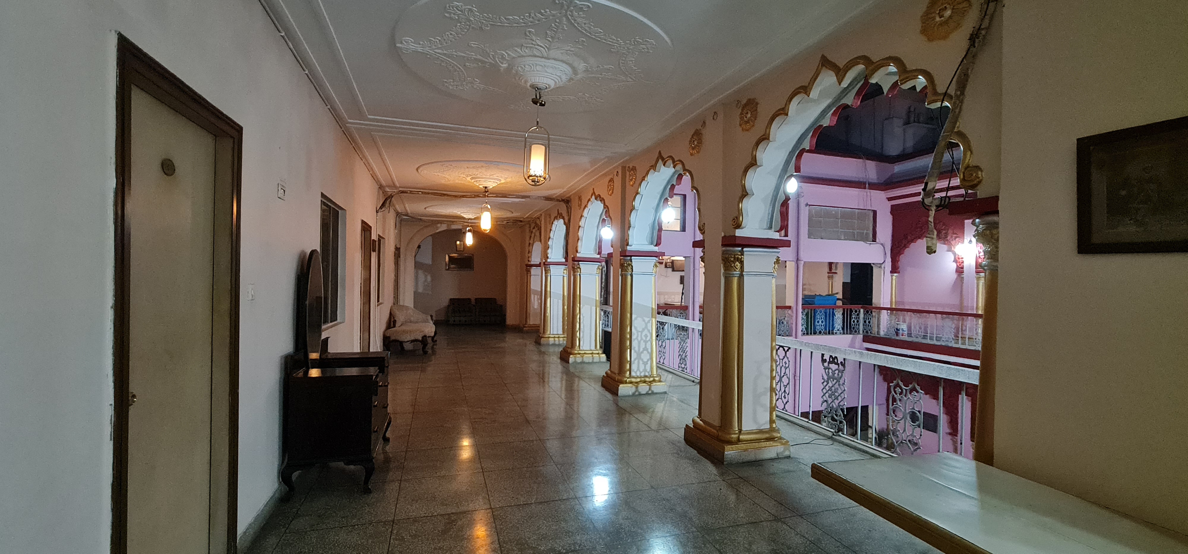 pallavi international hotel