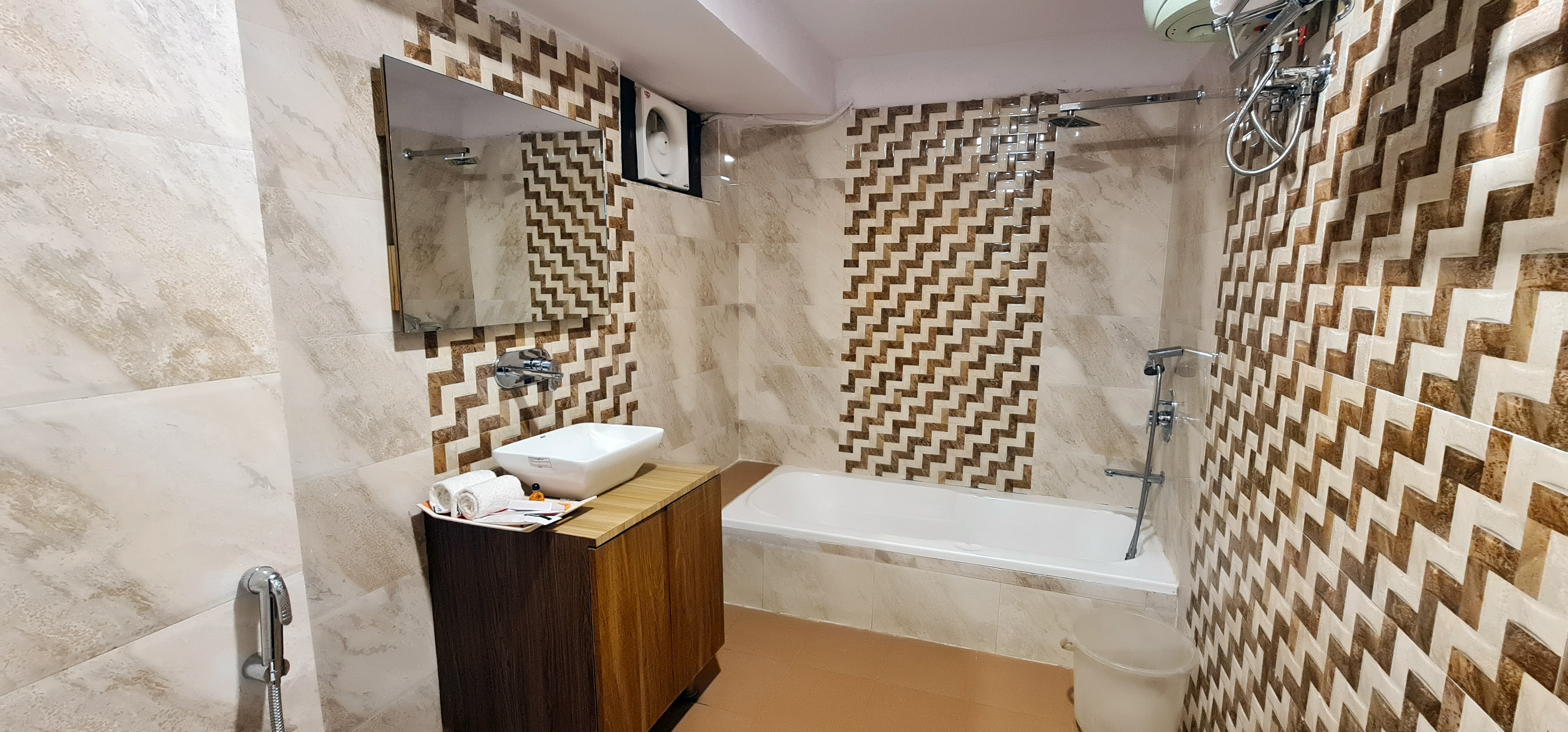 pallavi international hotel