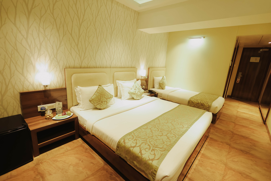 hotel shamrock by jordin