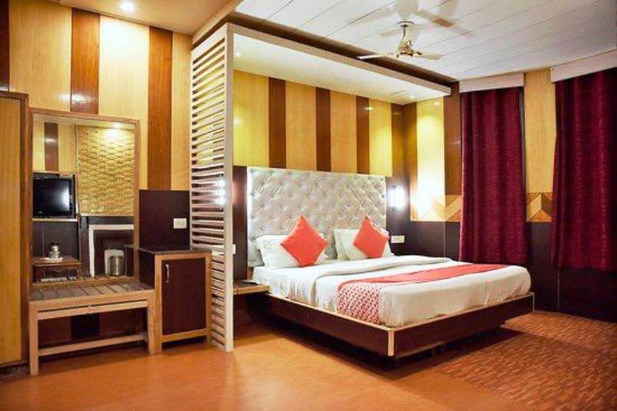 Hotel Ganga,Circular Road, Near Victory Tunnel, Fingask Estate, Shimla, Himachal Pradesh 171003,3 star