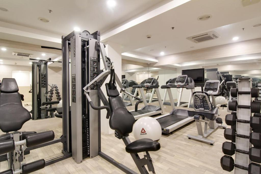 lemon tree hotel banjara hills