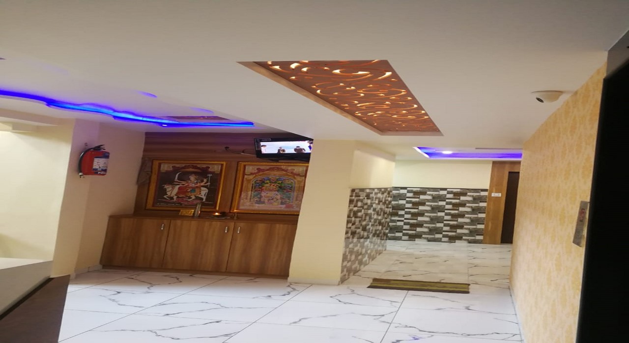 Hotel New Pathik,4Rth Floor, Plot No-5, Vraj Vihar Co.Opp.Ho.So. Ltd Opp. Umiya Mataji Temple, Up To Bank Of Baroda,Bopal Ghuma, Ahmedabad, 380058 Ahmedabad, India,3 star