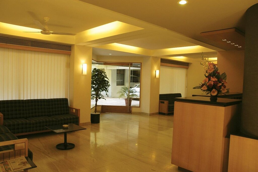 hotel skylon by bizzgrow hotels