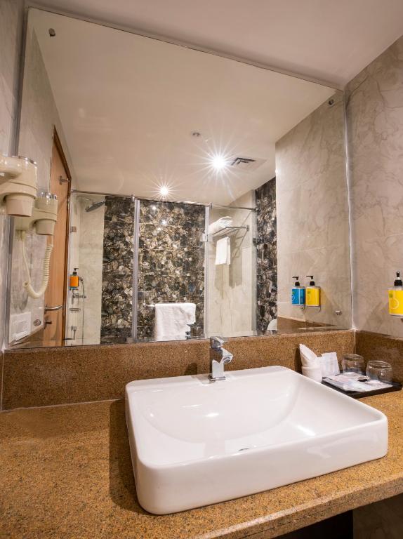 regenta central cassia zirakpur chandigarh