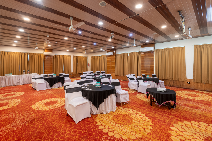 dls hotels on the ganges